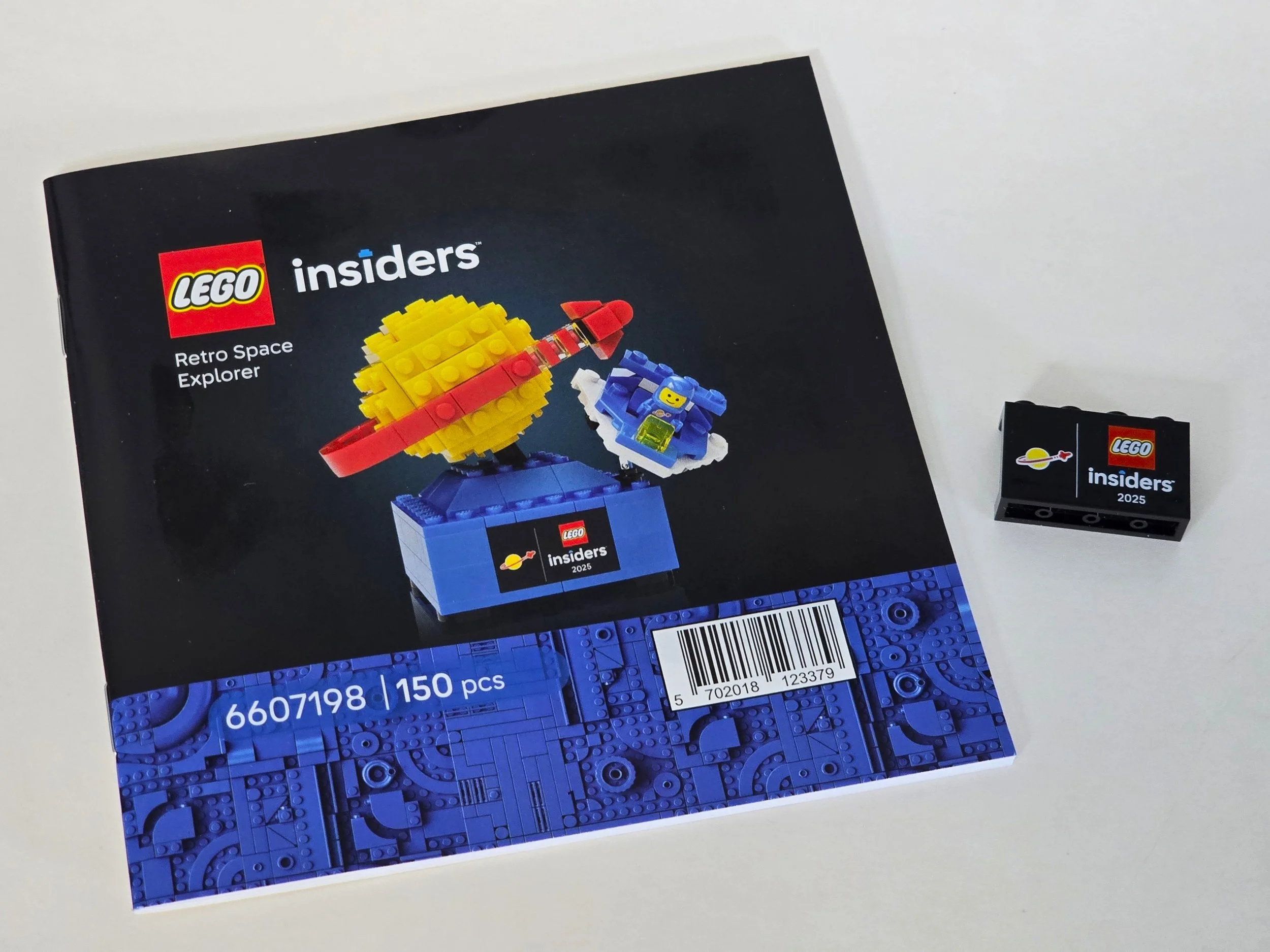 LEGO Insiders 6607198 Retro Space Explorer - BrickNerd (4).jpg