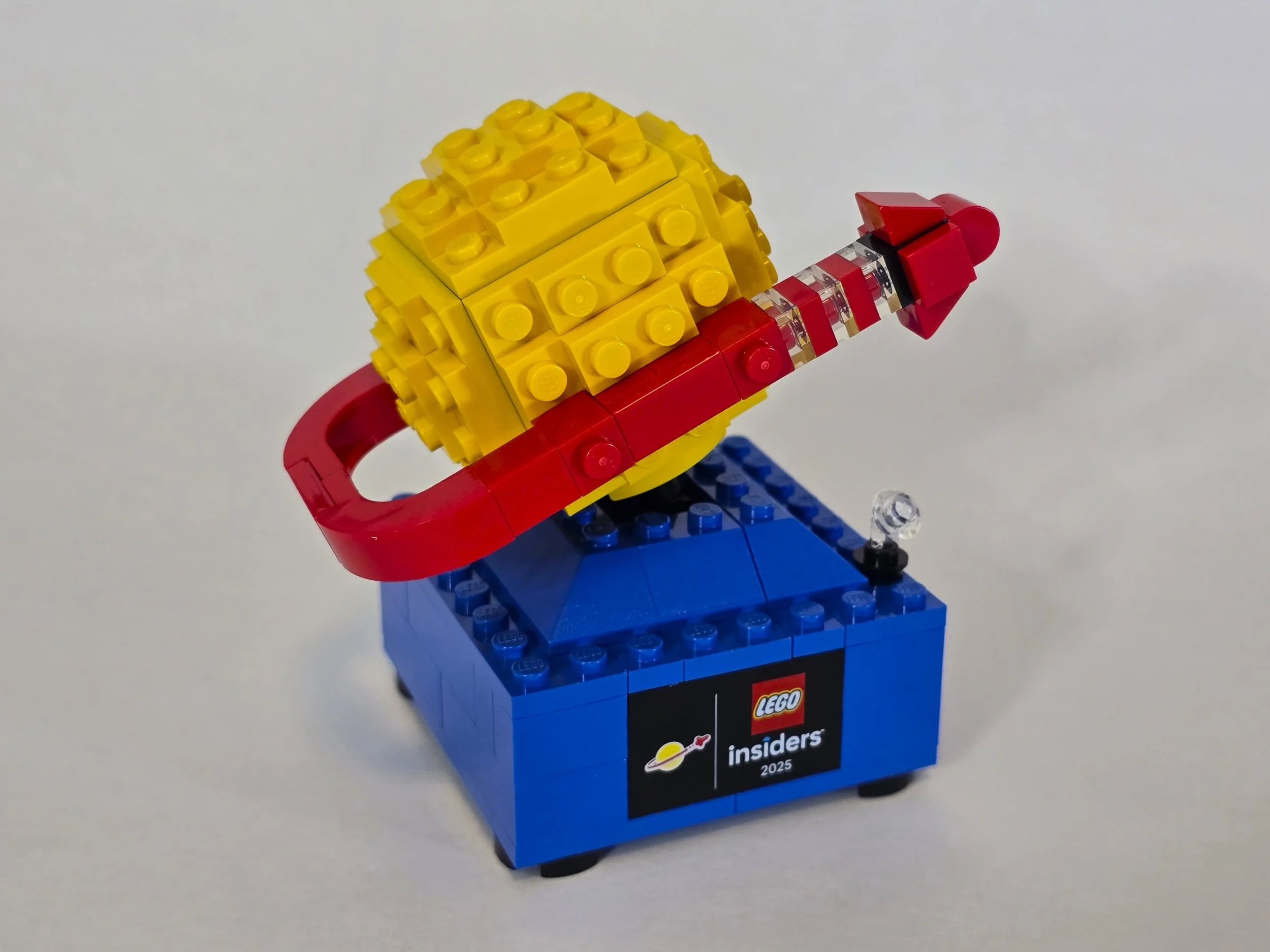 LEGO Insiders 6607198 Retro Space Explorer - BrickNerd (14).jpg