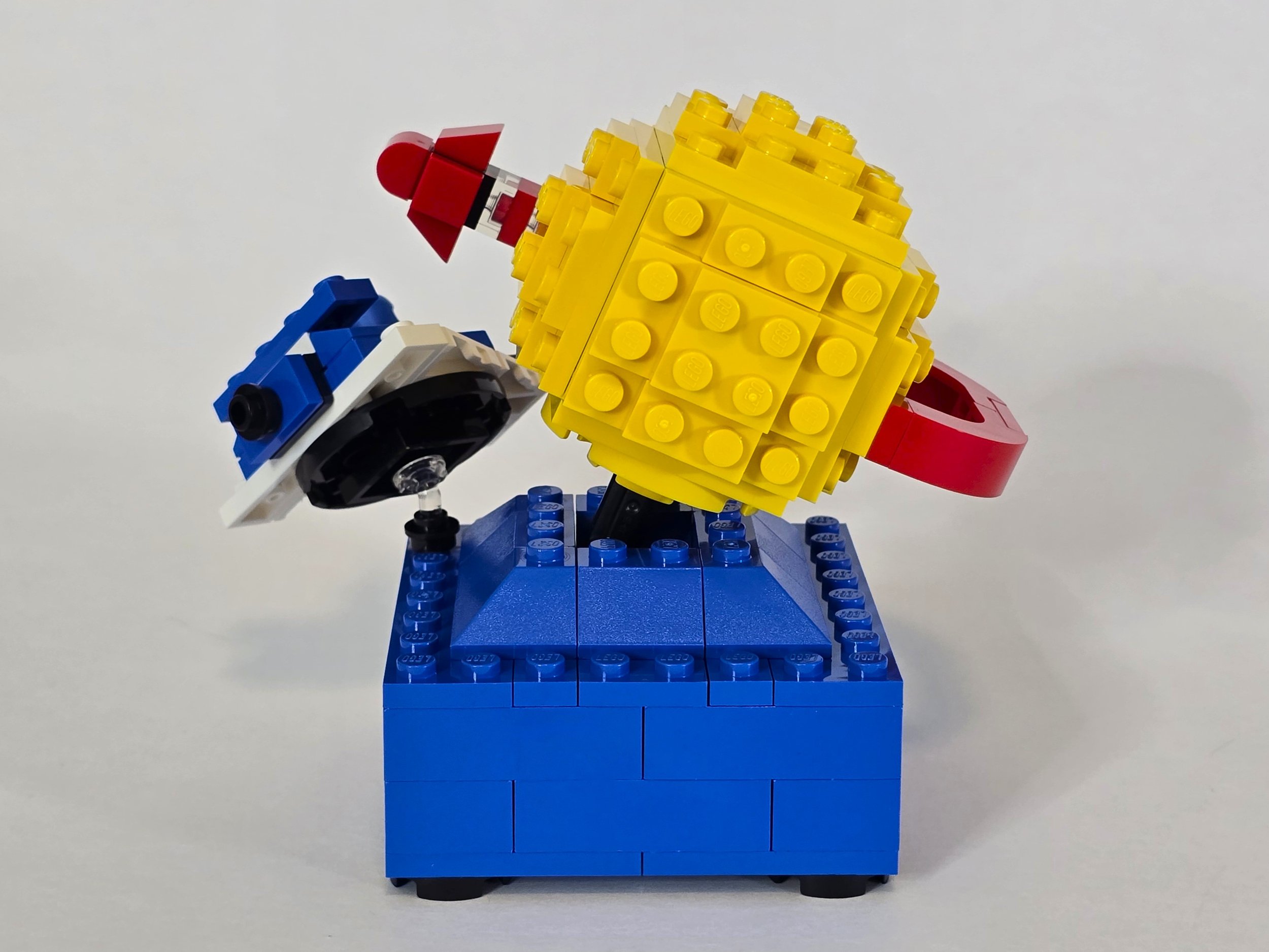 LEGO Insiders 6607198 Retro Space Explorer - BrickNerd (18).jpg