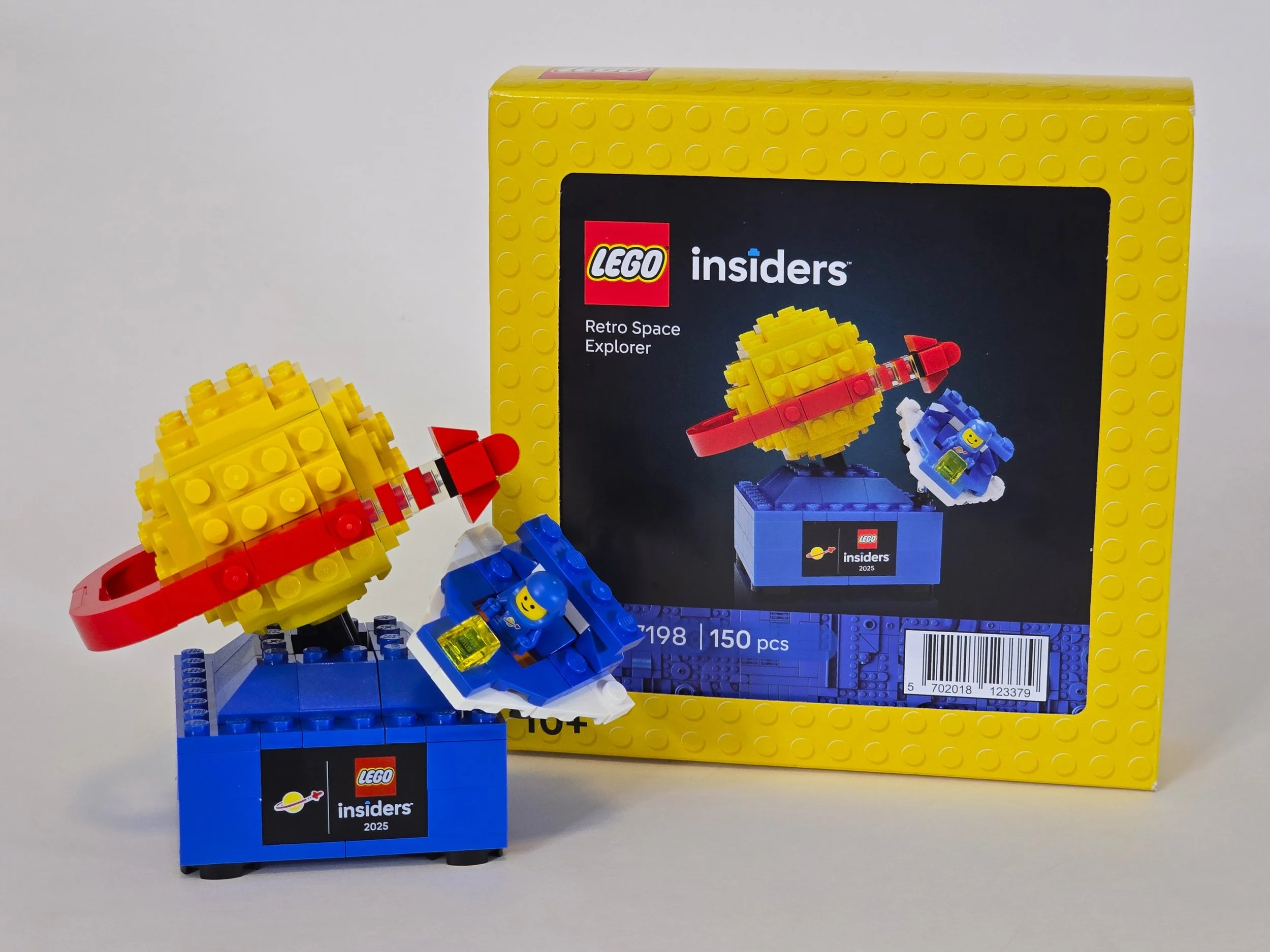 LEGO Insiders 6607198 Retro Space Explorer - BrickNerd (42).jpg
