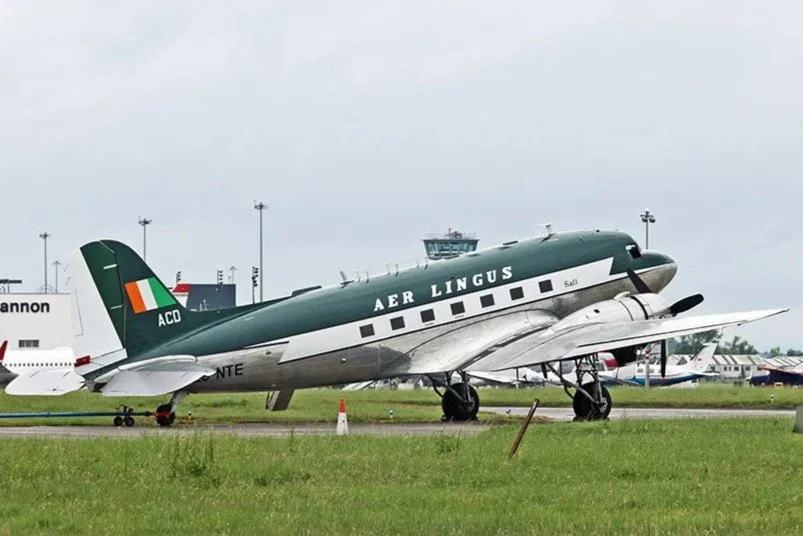 C47A-ZS-NTE-EI-ACD-AER-LINGUS-retro-colours-7.jpg