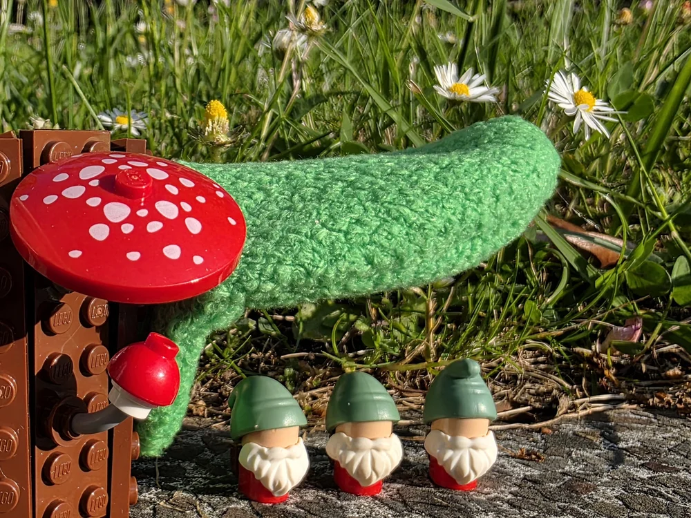 Small Scale - Chocobrick77 - Micrognome.jpg