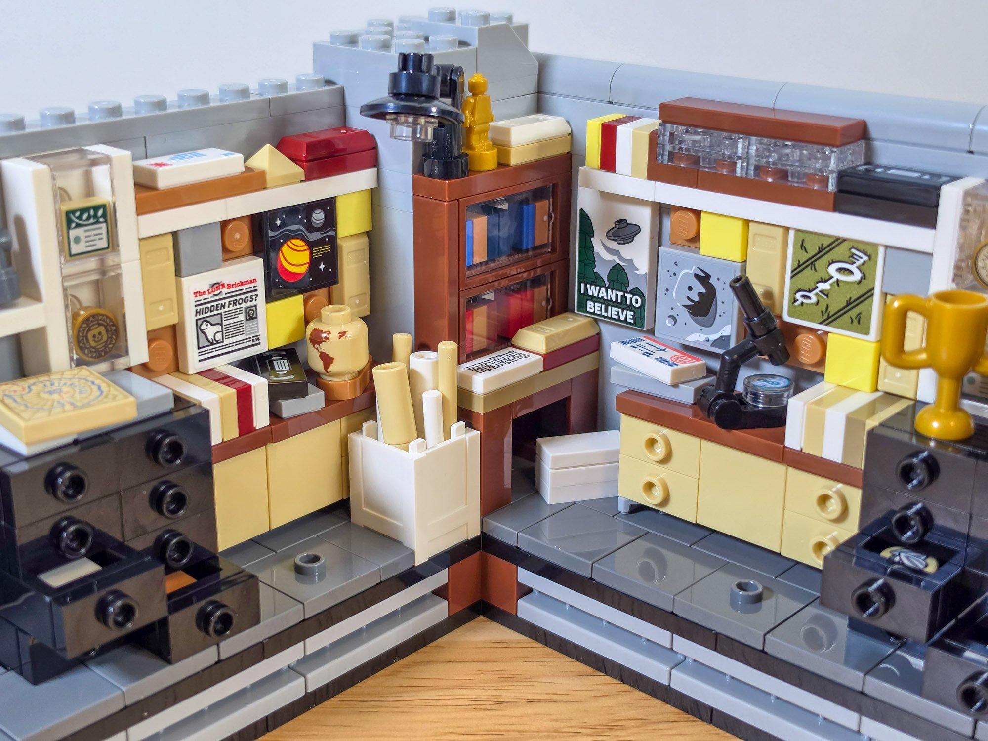 LEGO Ideas 21369 X-Files - BrickNerd (50).jpg