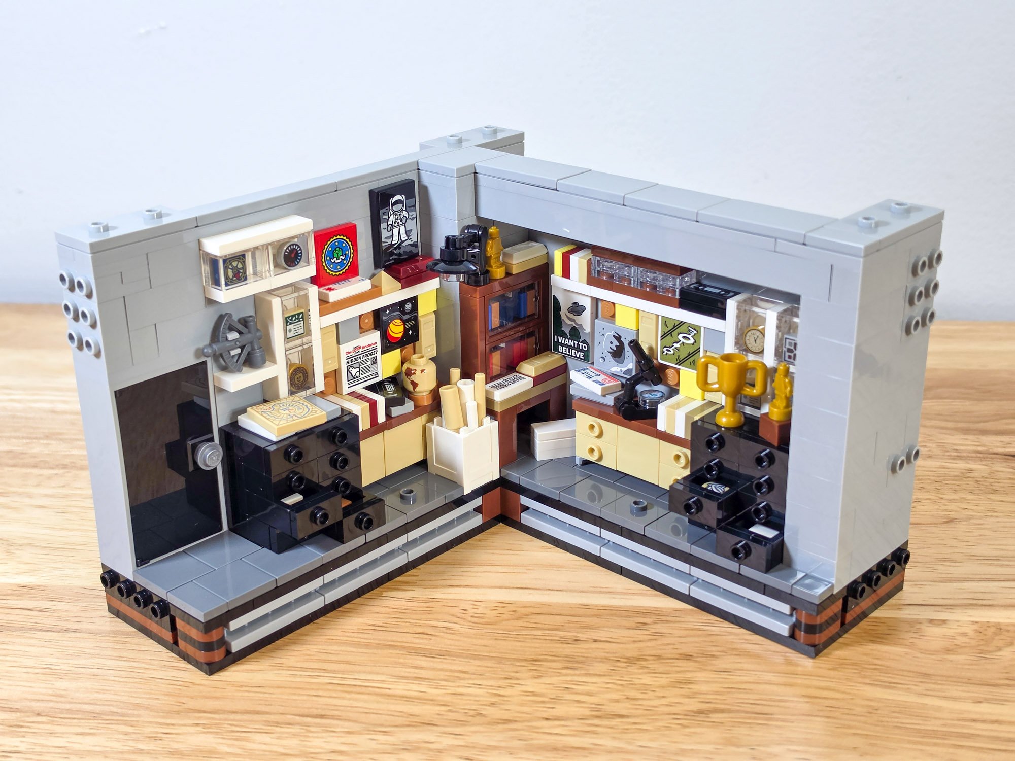 LEGO Ideas 21369 X-Files - BrickNerd (53).jpg