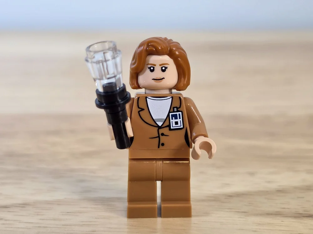 LEGO Ideas 21369 X-Files - BrickNerd (31).jpg