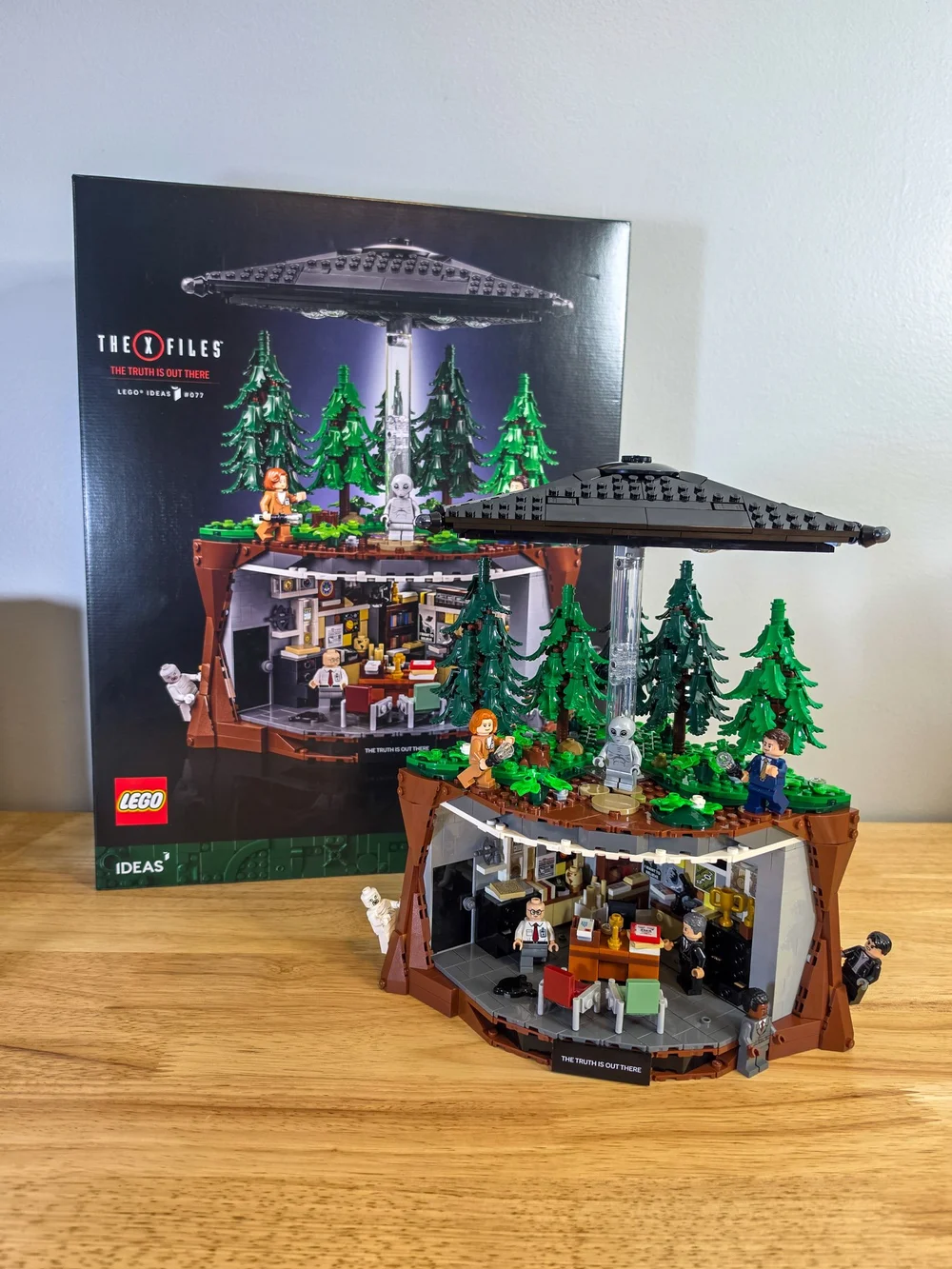 LEGO Ideas 21369 X-Files - BrickNerd (104).jpg