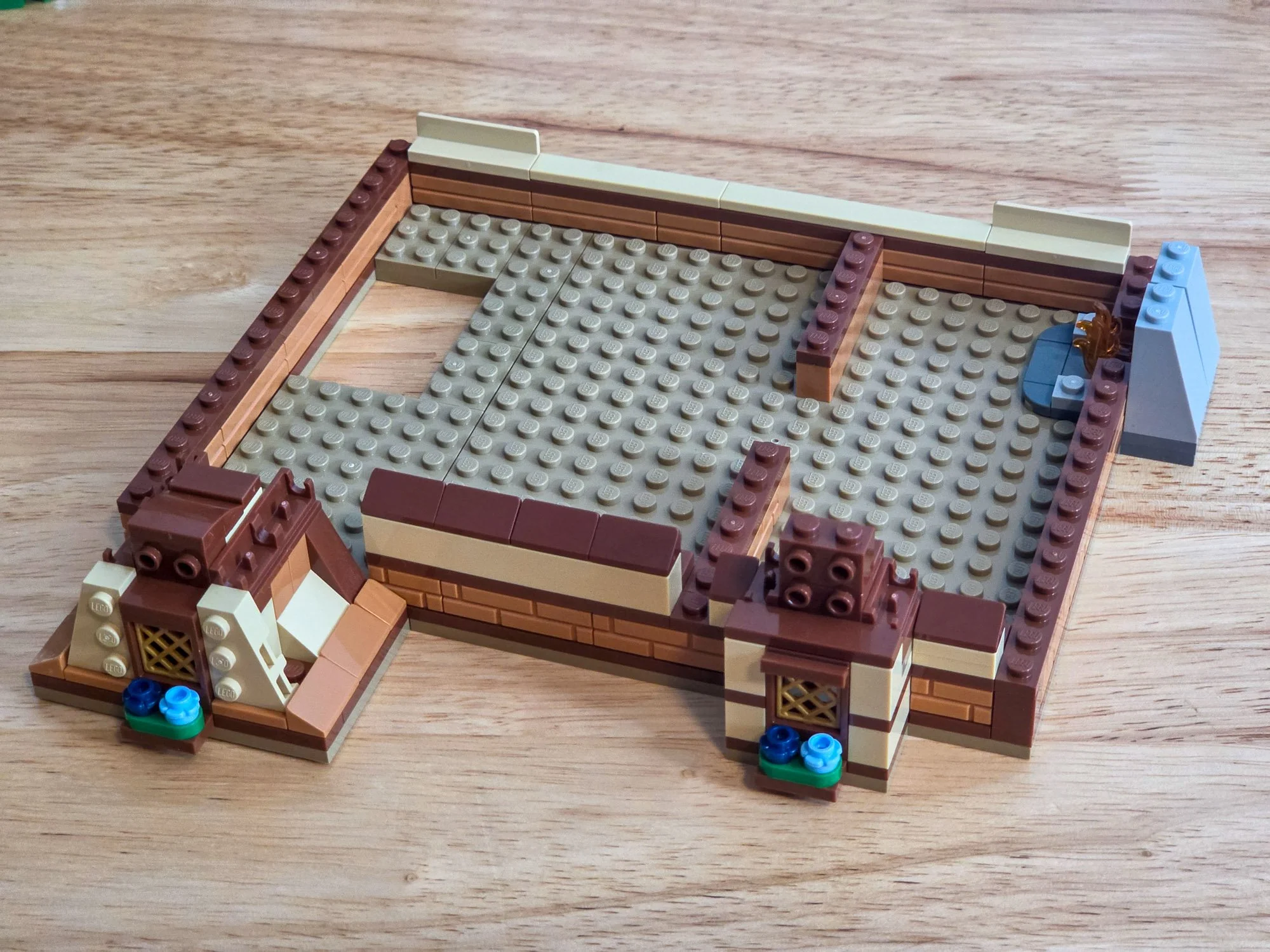 LEGO BrickLink BDP Sleepy Dragon Inn - BrickNerd-046.jpg