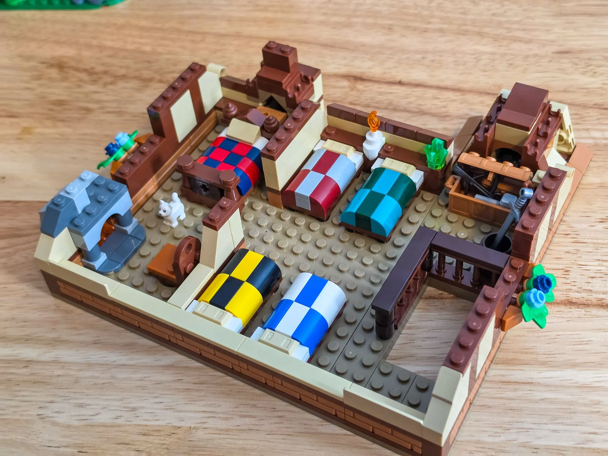 LEGO BrickLink BDP Sleepy Dragon Inn - BrickNerd-041.jpg