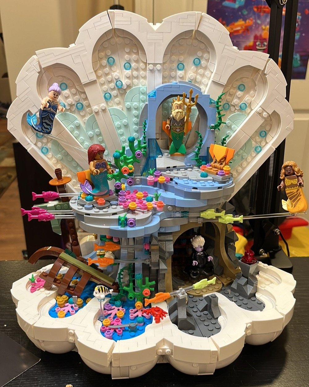 LEGO 43255 LIttle Mermaid Clamshell BrickNerd %284%29