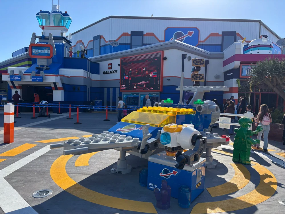 Mission to LEGO Galaxy: Exploring LEGOLAND’s Classic Space Frontier