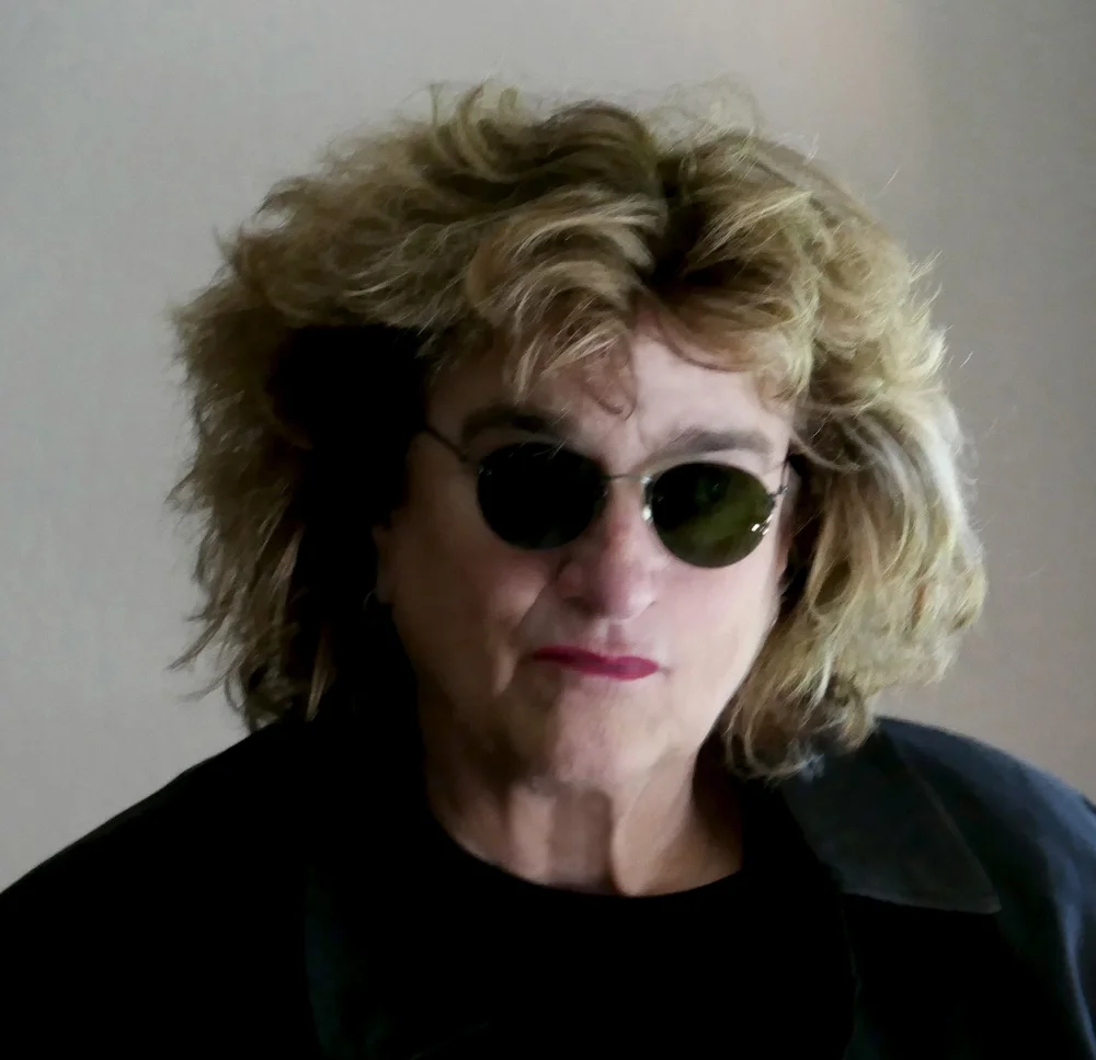 MV5BY2YxZGQ4NzktNjY5OC00OTI4LTllZTMtMTExMDZkYTI0ZTVhXkEyXkFqcGc%40. V1 