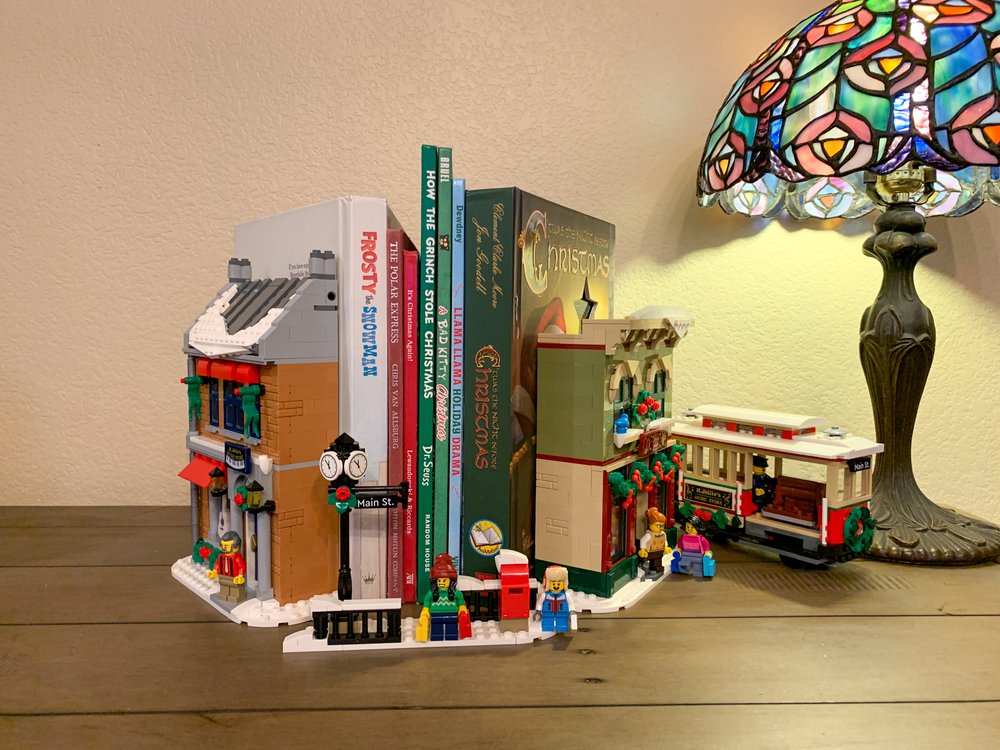 LEGO Winter Vilage Bookends   BrickNerd   1