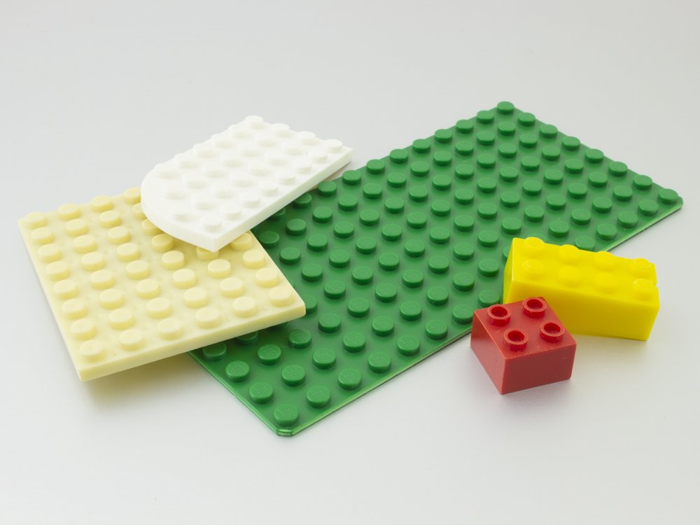 All LEGO Plastics   BrickNerd   Ryan Howerter %2818%29