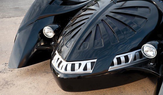 Batman Forever Batmobile Image10 560x328px