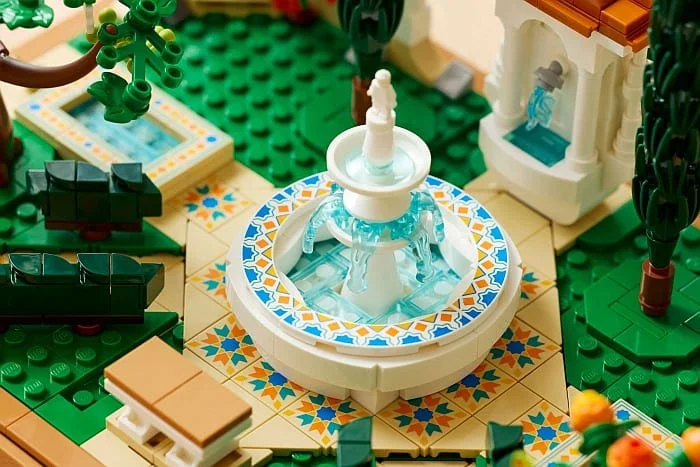 10359 LEGO Gardens Of The World 3