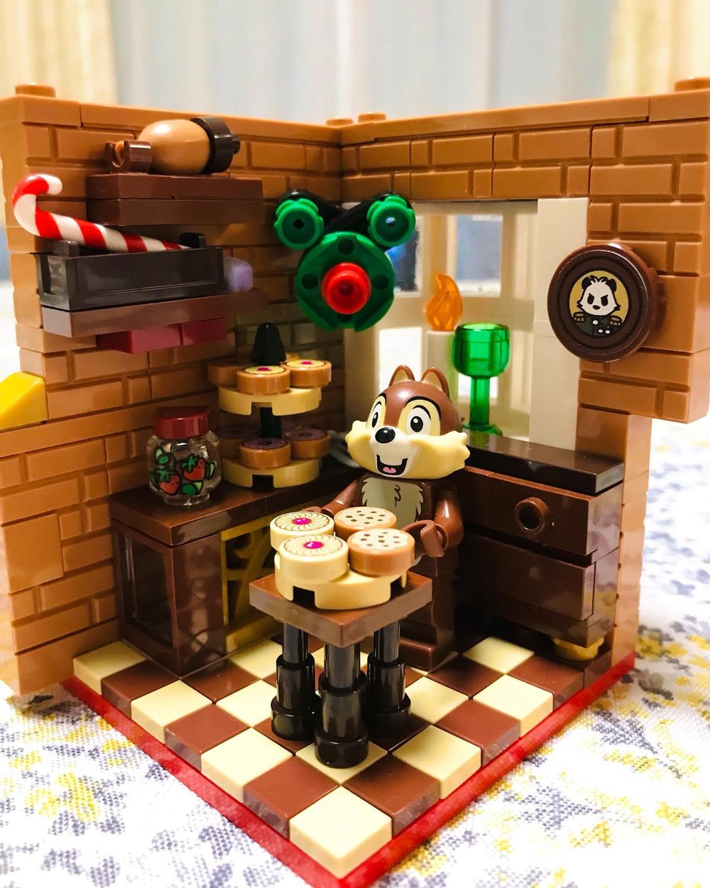 Vanilla.lego Chip