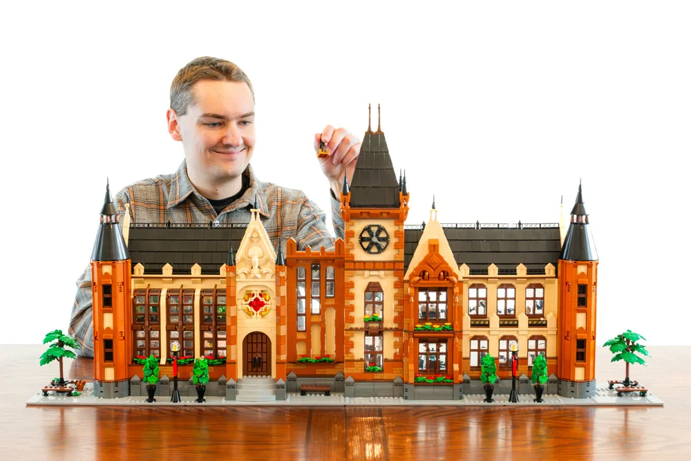 Building Knowledge: The Long Road to the University of Science