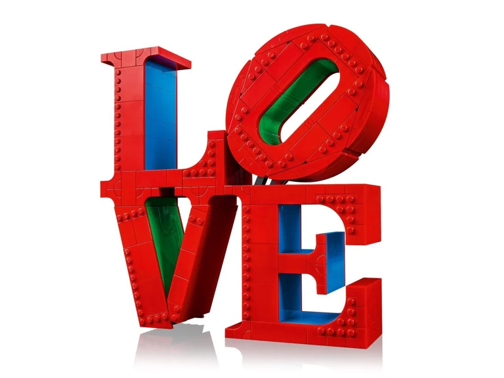 31214 LOVE Sculpture Colours 2048x1152