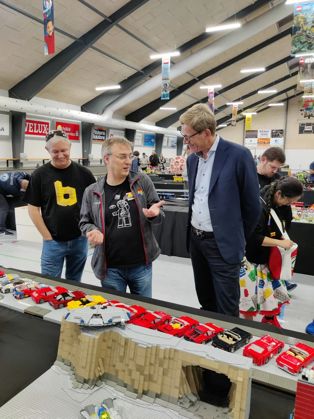 242801061 10226940449233553 3947170198477495164 N