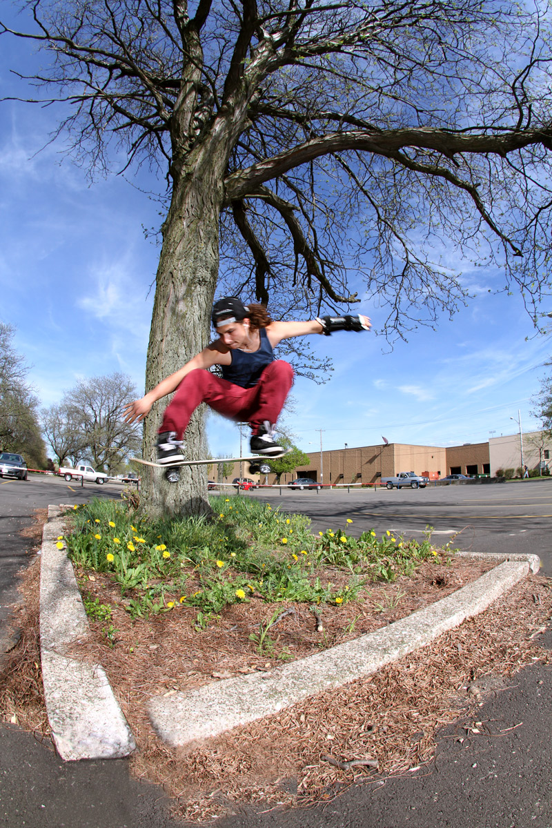 Mike_Ollie.jpg