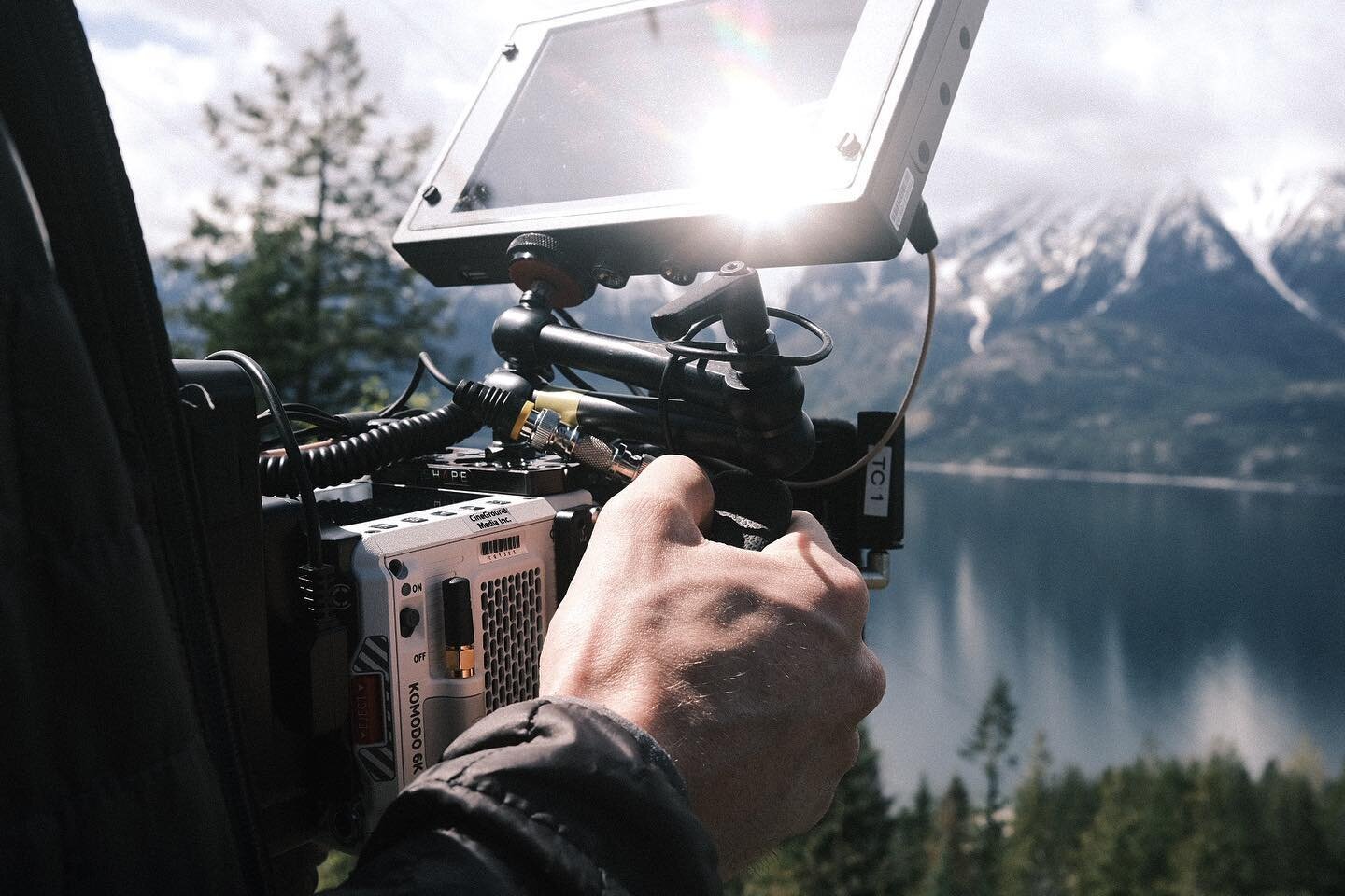 The Komodo, @simran_dewan and @steven_turcotte in pretty places making pretty pictures for @voyelles_films.

.
.
.
.
.
#komodo #redkomodo #cinematography #camera #cameradepartment #cameraoperator #1stAC #cameracrew #steadicamlife #setlife #rentallife