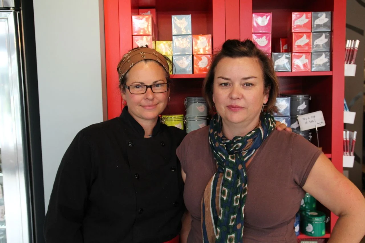 RedApron02.jpg