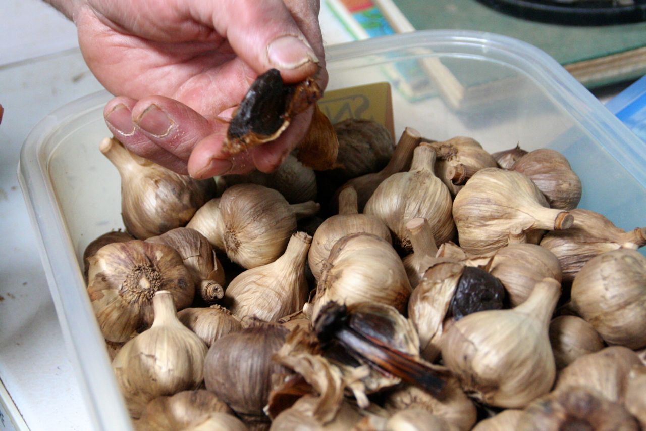 BLACK GARLIC