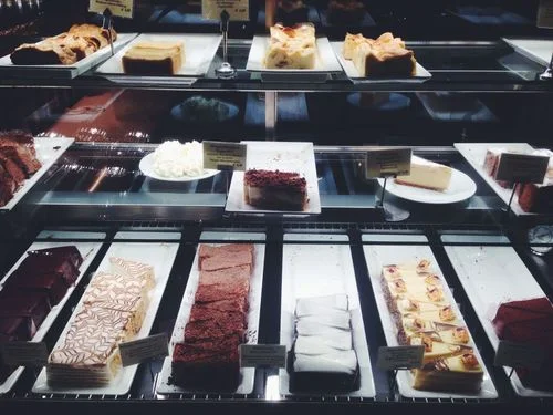 Vienna: Traditional Coffee Houses vs. Starbucks