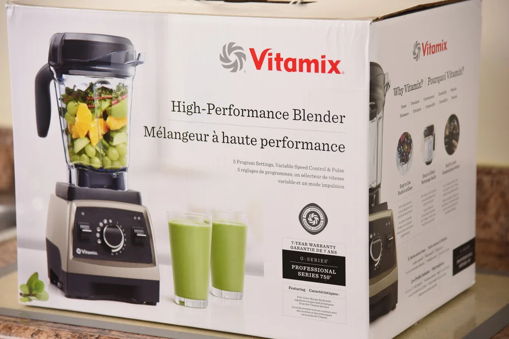 ALL NEW Vitamix Professional Series 750 Pearl Grey! — Blending