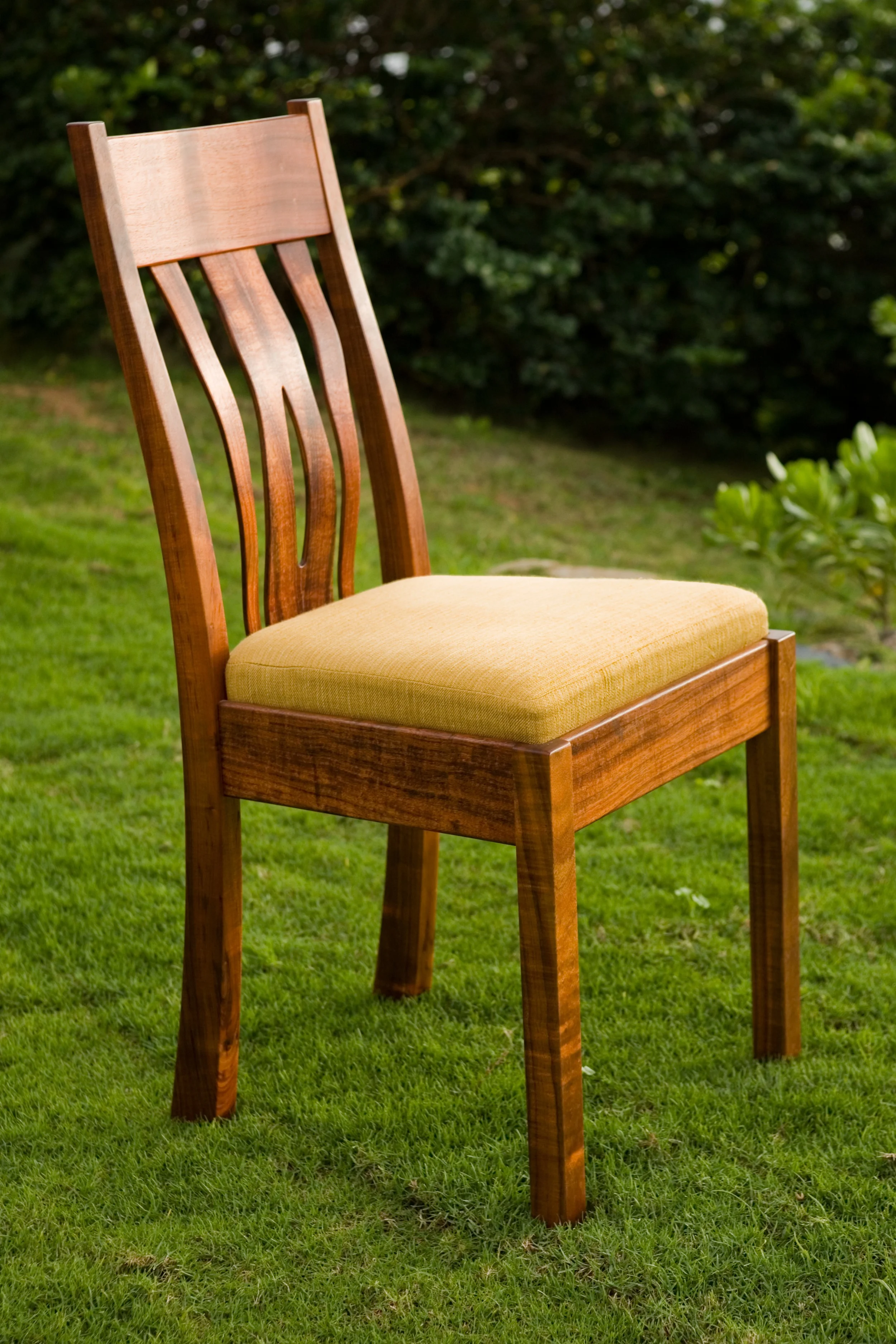 wave chair.jpg