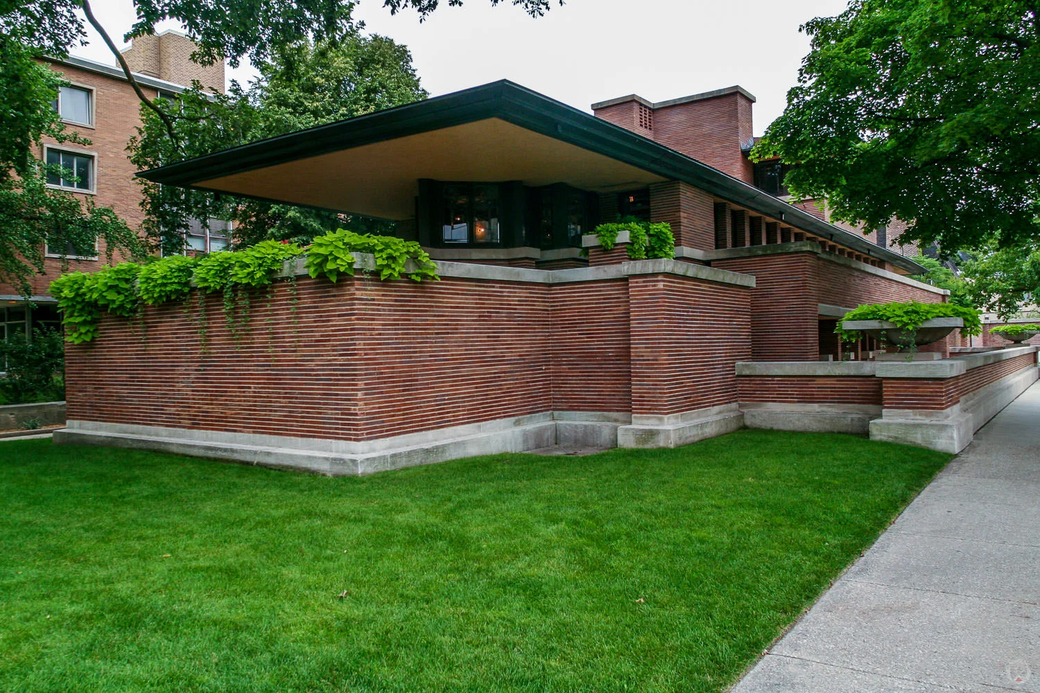 The Robie House as seen from the corner of S. Woodlawn Ave & E. 58th St.
