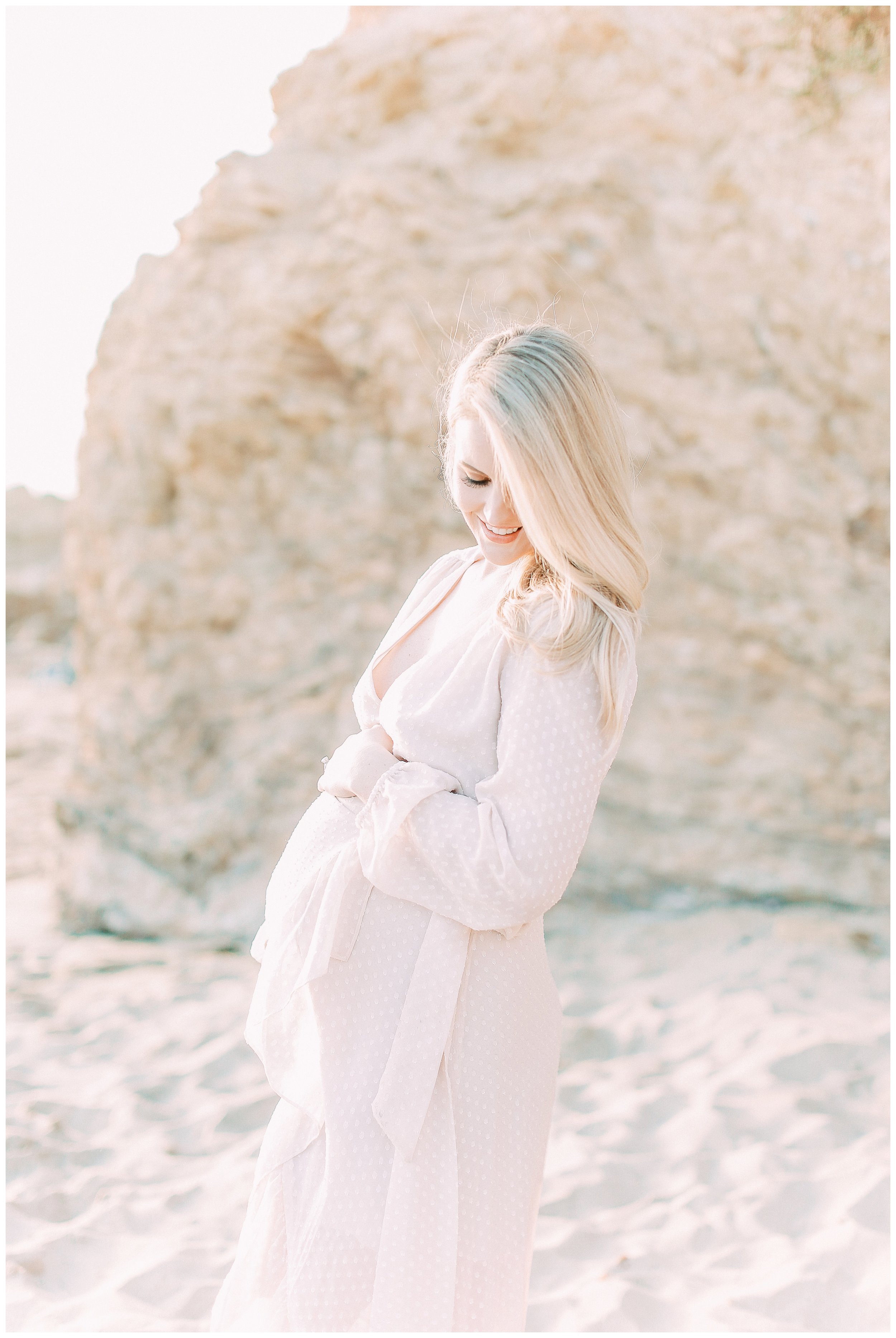 Little_Corona_Beach_Maternity_Session_Orange_county_family_photographer_cori_kleckner_photography_laguna_beach_family_session_0738.jpg