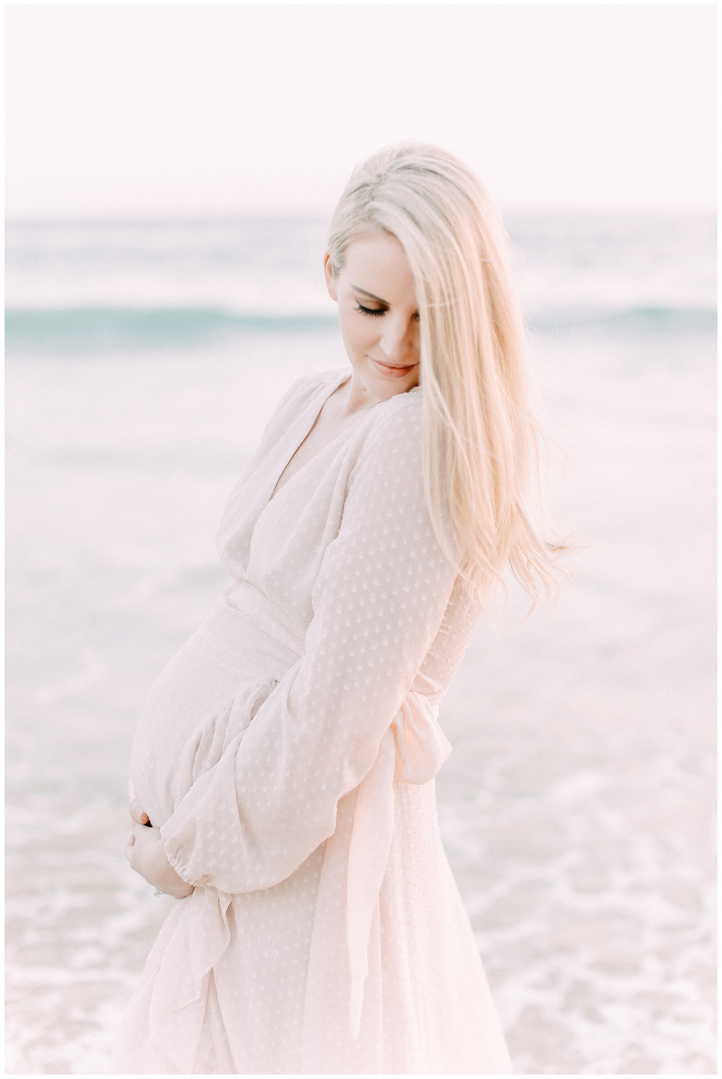 Little_Corona_Beach_Maternity_Session_Orange_county_family_photographer_cori_kleckner_photography_laguna_beach_family_session_0727.jpg