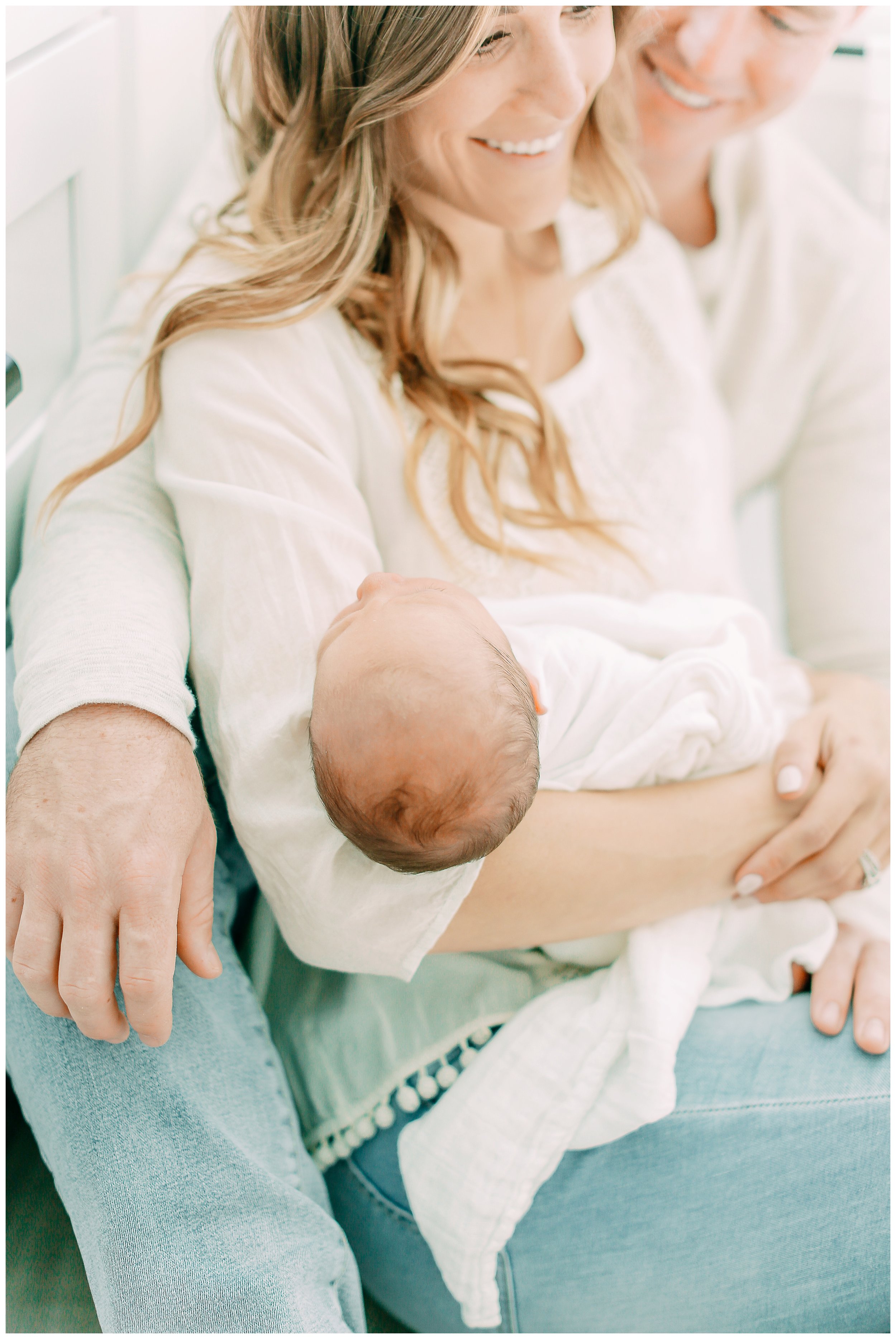 In-home-newborn-Session_Orange_county_newborn_photographer_cori_kleckner_photography_laguna_beach_family_session_0767.jpg