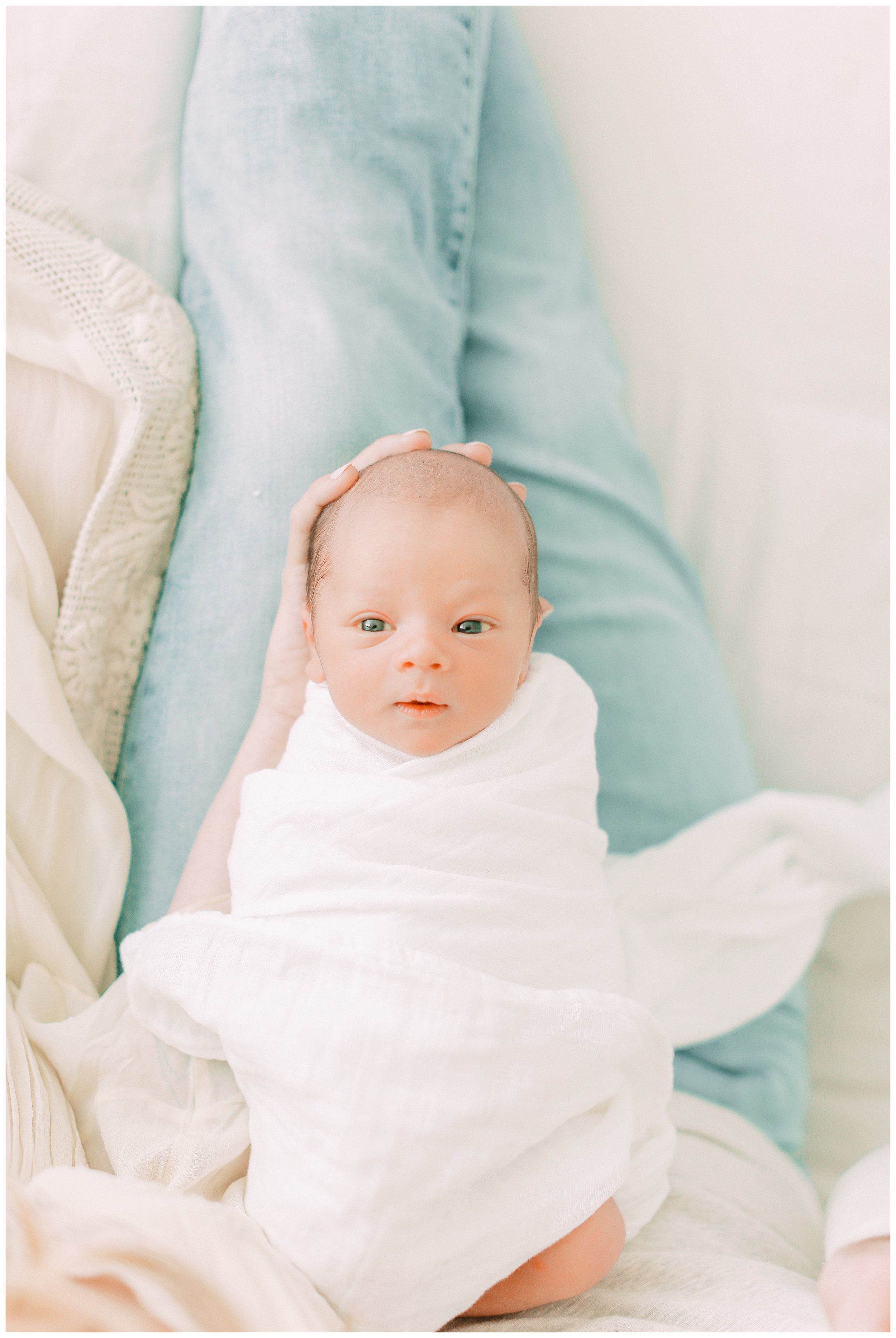 In-home-newborn-Session_Orange_county_newborn_photographer_cori_kleckner_photography_laguna_beach_family_session_0770.jpg