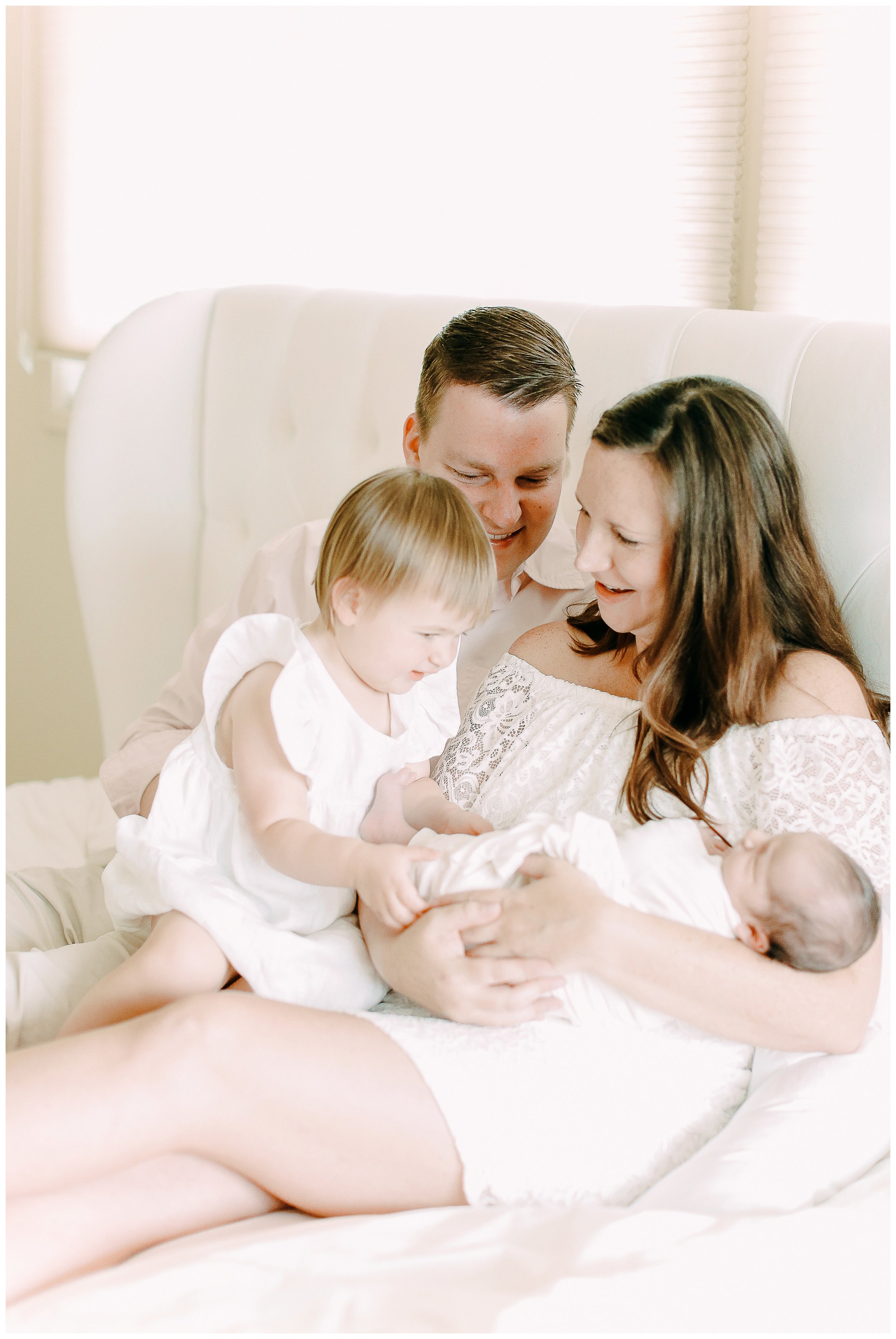 -Newborn-Session_in-home-Orange_county_family_and_newborn-photographer_cori_kleckner_photography_Newport_beach_family_photographer__0842.jpg