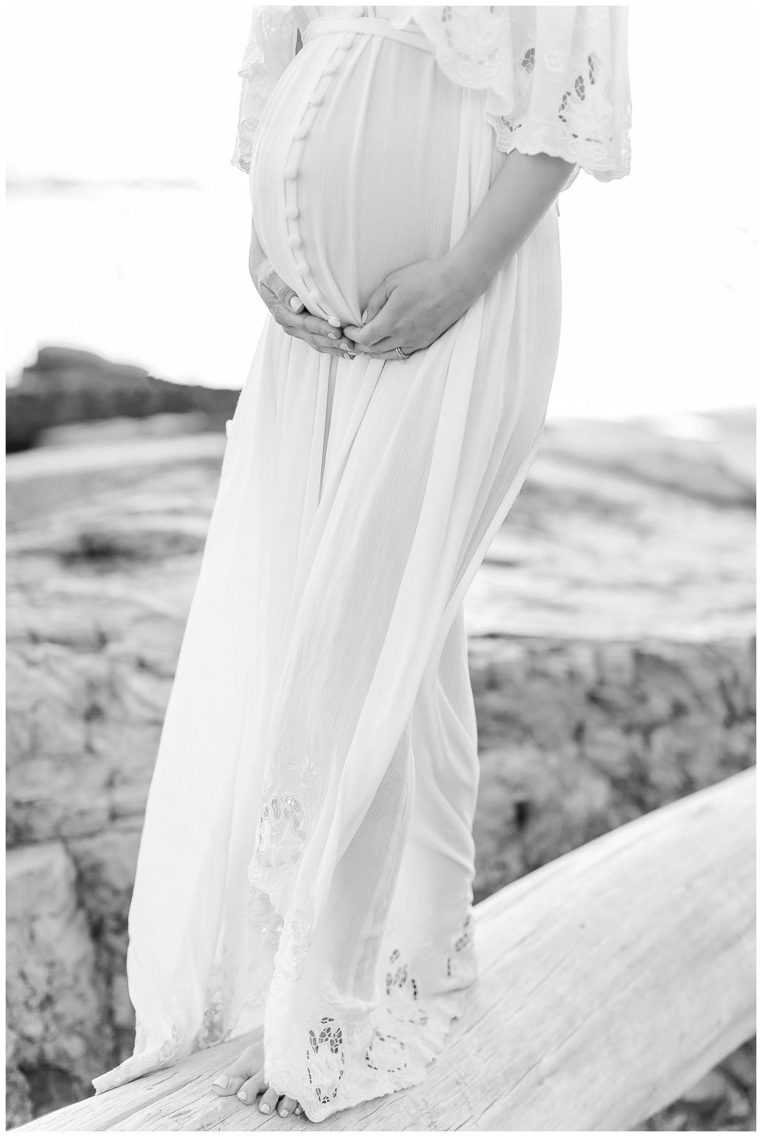 Crystal-Cove-State-Beach-Maternity-Session-Crystal-Cove-Newport-Beach-Maternity-Photographer-Crystal-Cove-Session-Cori-Kleckner-Photography-Orange-County-Maternity-Family-Photos-Session-_0900.jpg