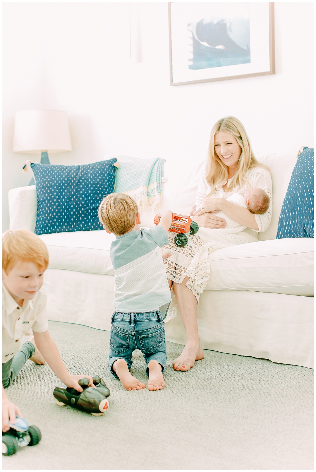 Newport_Beach_Newborn_Photographer_Lifestyle_Newborn_Photography_in_home_session_Cori_Kleckner_Photography_0937.jpg