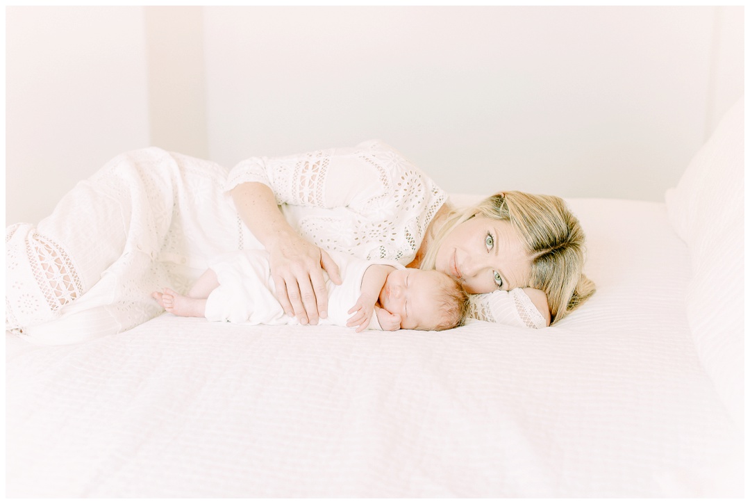 Newport_Beach_Newborn_Photographer_Lifestyle_Newborn_Photography_in_home_session_Cori_Kleckner_Photography_0949.jpg