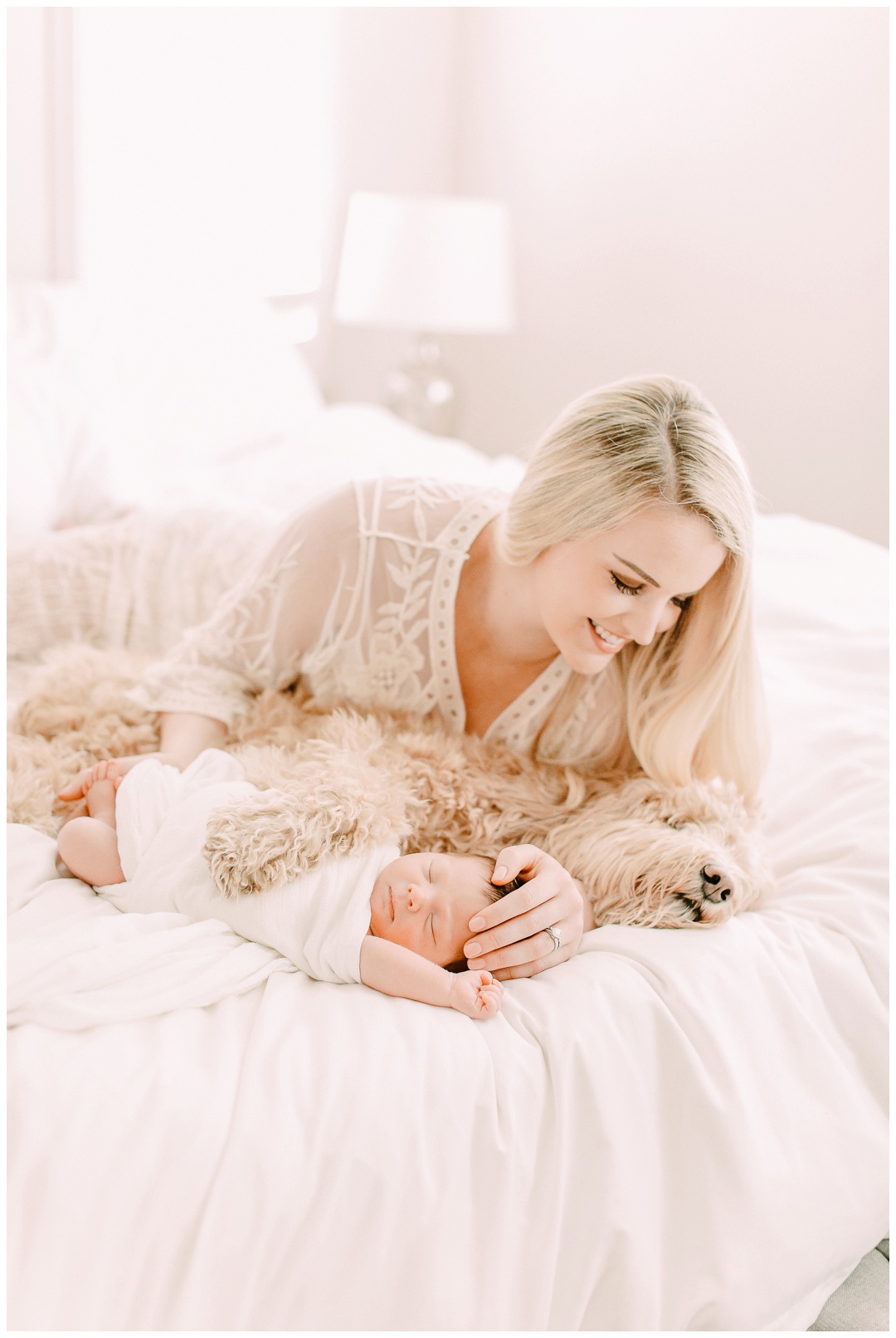 Newport_Beach_Newborn_Photographer_Lifestyle_Newborn_Photography_in_home_session_Cori_Kleckner_Photography_0968.jpg