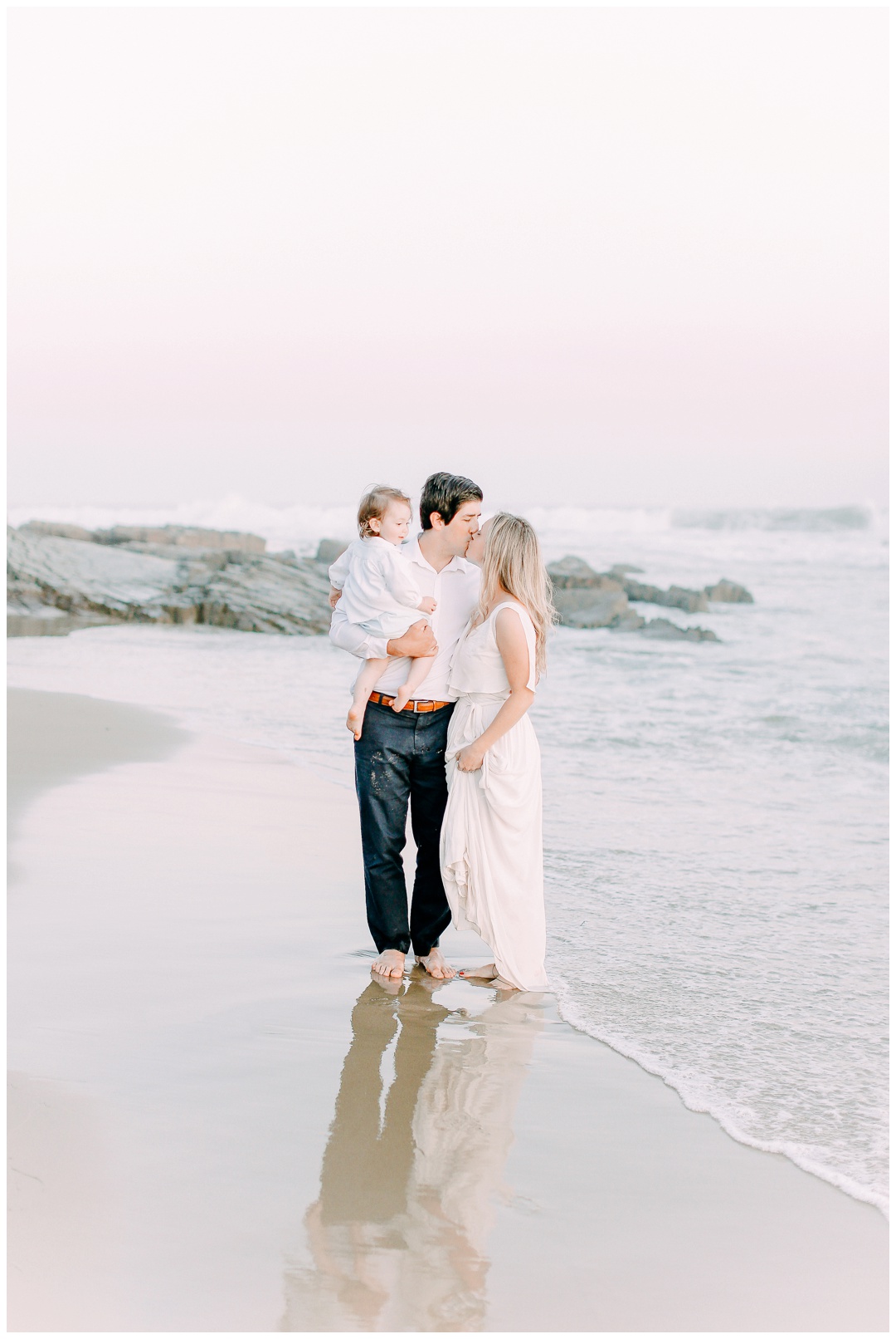 Newport_Beach_Maternity_Photographer_Orange_County_Maternity_Photography_Cori_Kleckner_Photography_Orange_County_Family_Photographer_Beach_Maternity_Session_1141.jpg