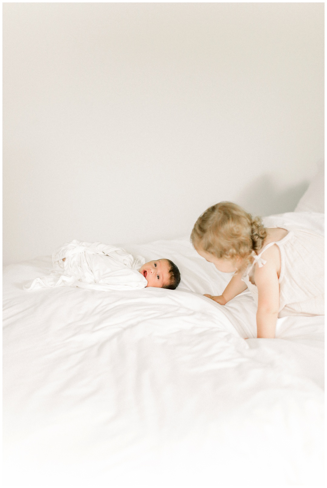 The_Garber_Family_Newborn_Twins_Session_Newport_Beach_Family_Photographer_Orange_County_Newborn_Photography_Cori_Kleckner_Photography_Orange_County_Family_Photographer_Beach_Family_Session_1191.jpg