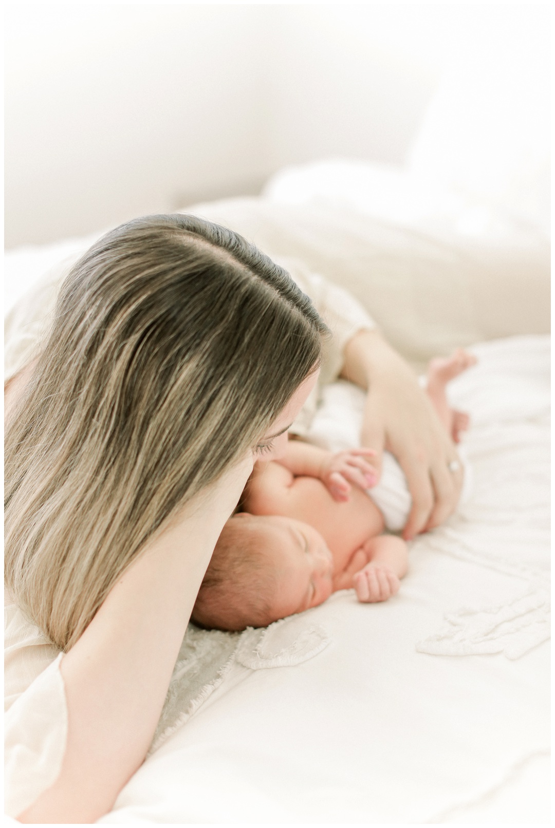 Newport_Beach_Newborn_Photographer_The_Rosan_Family_Lifestyle_Newport_Beach_Newborn_Photography_Orange_County_Newborn_Photography_Cori_Kleckner_Photography_Orange_County_Beach_Maternity_Photography_Huntington_Beach_Maternity_Session__1681.jpg