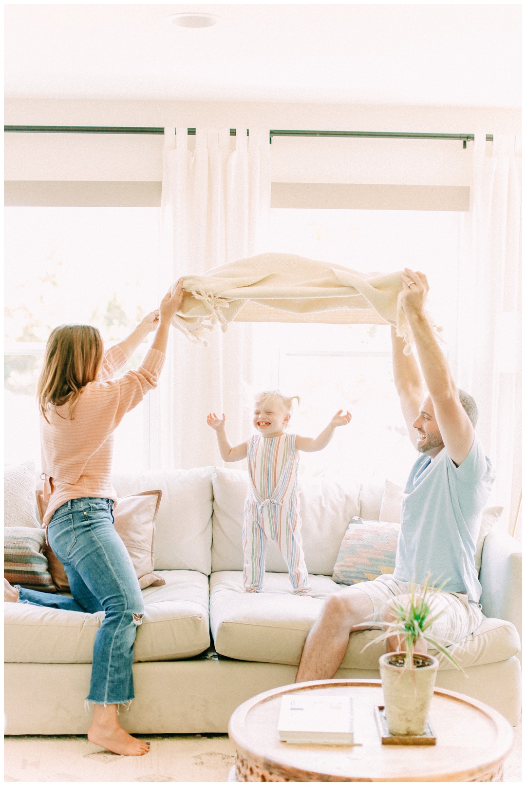 Kristin_Dinsmore_Family_Newport_Beach_Family_Photographer_in_home_lifestyle_session_Cori_kleckner_photography_Orange_county_in_home_Family_photos_Newport_Beach_Family_photos__1754.jpg