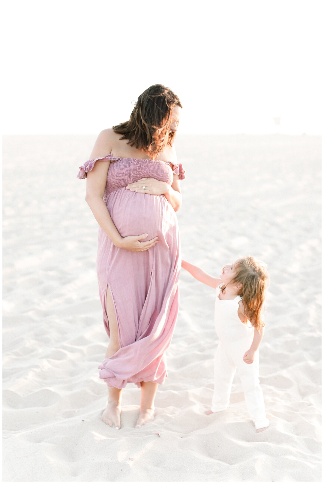 Newport_Beach_Maternity_Photographer_Newport_Beach_Newborn_Photography_Orange_County_Newborn_Photographer_Cori_Kleckner_Photography_Orange_County_in-home_Photography__2140.jpg