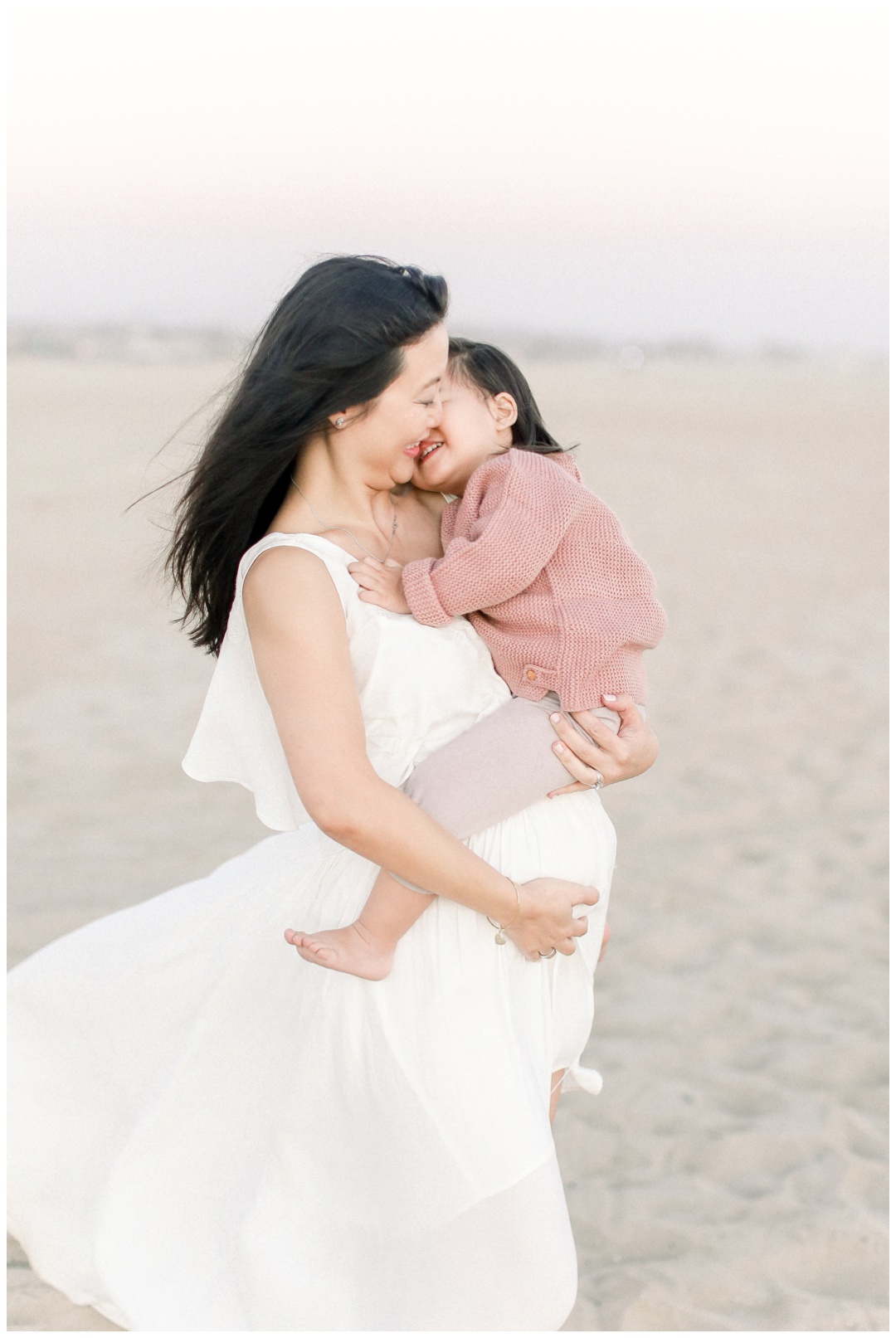 Newport_Beach_Maternity_Photographer_Newport_Beach_Newborn_Photography_Orange_County_Newborn_Photographer_Cori_Kleckner_Photography_Orange_County_in-home_Photography__2169.jpg