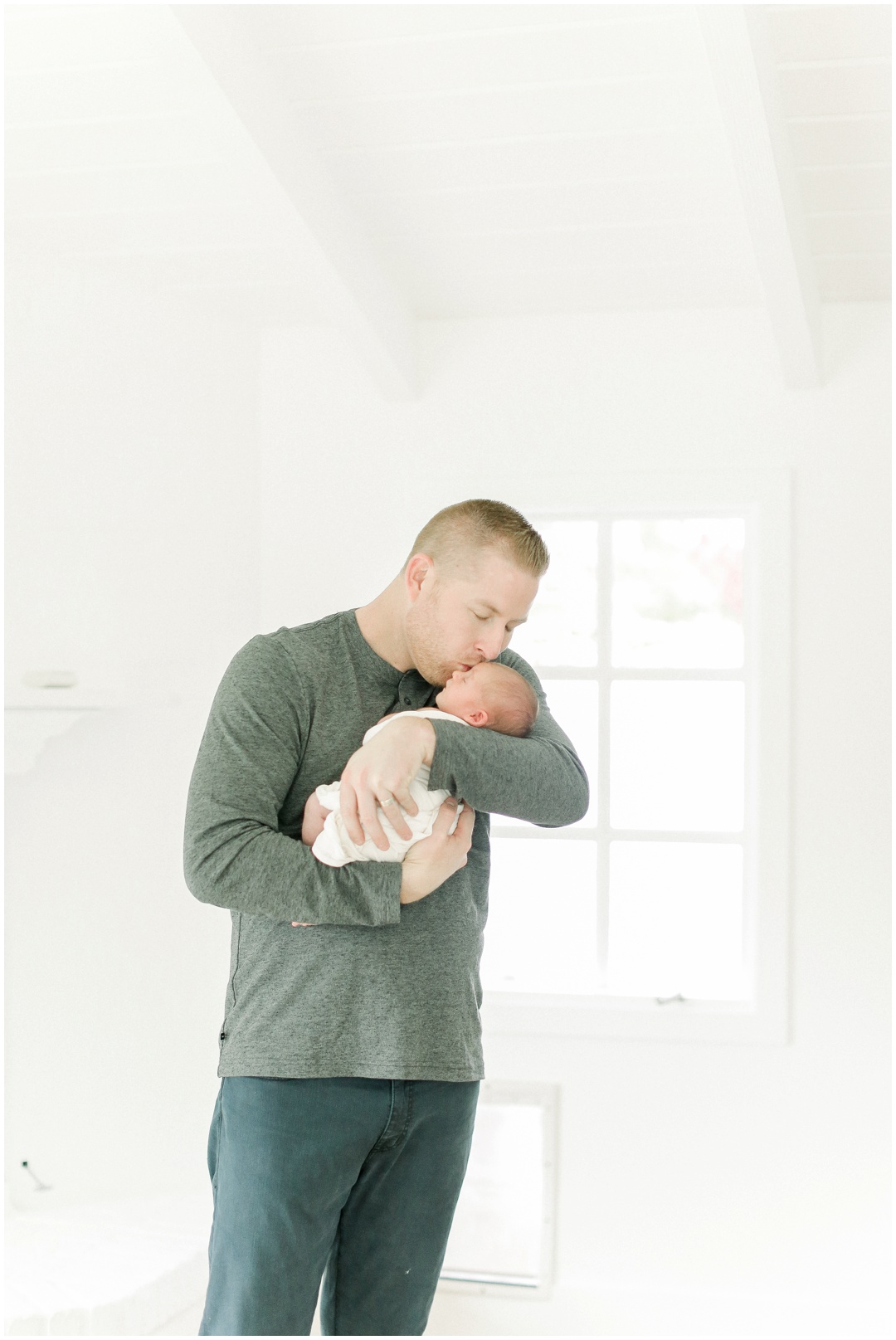 Newport_Beach_Newborn_Photographer_Newport_Beach_Maternity_Photographer_Orange_County_Family_Photographer_Cori_Kleckner_Photography_Huntington_Beach_Photographer_Maile_Trumbo_Mark_Trumbo_Photos_2701.jpg