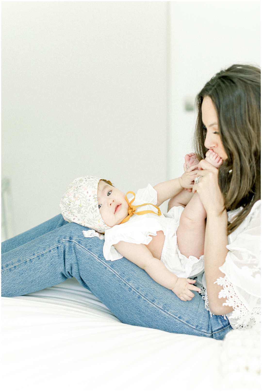 Newport_Beach_Family_Light_airy_Natural_Photographer_Newport_Beach_In-Home_Photographer_Orange_County_Family_Photographer_Cori_Kleckner_Photography_Huntington_Beach_Photographer_Family_OC_Newborn_Cassidee_Ma_Peter_Ma_Family__3152.jpg