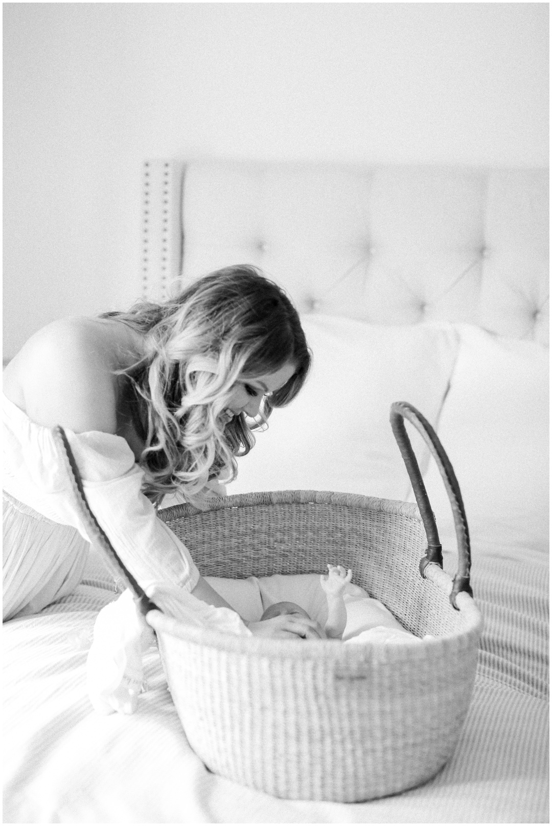 Newport_Beach_Newborn_Light_Airy_Natural_Photographer_Newport_Beach_In-Home_Photographer_Orange_County_Family_Photographer_Cori_Kleckner_Photography_Huntington_Beach_Photographer_Family_OC_Newborn_Meghan_Sullivan_Newborn_Family_Greer_Sullivan_3235.jpg