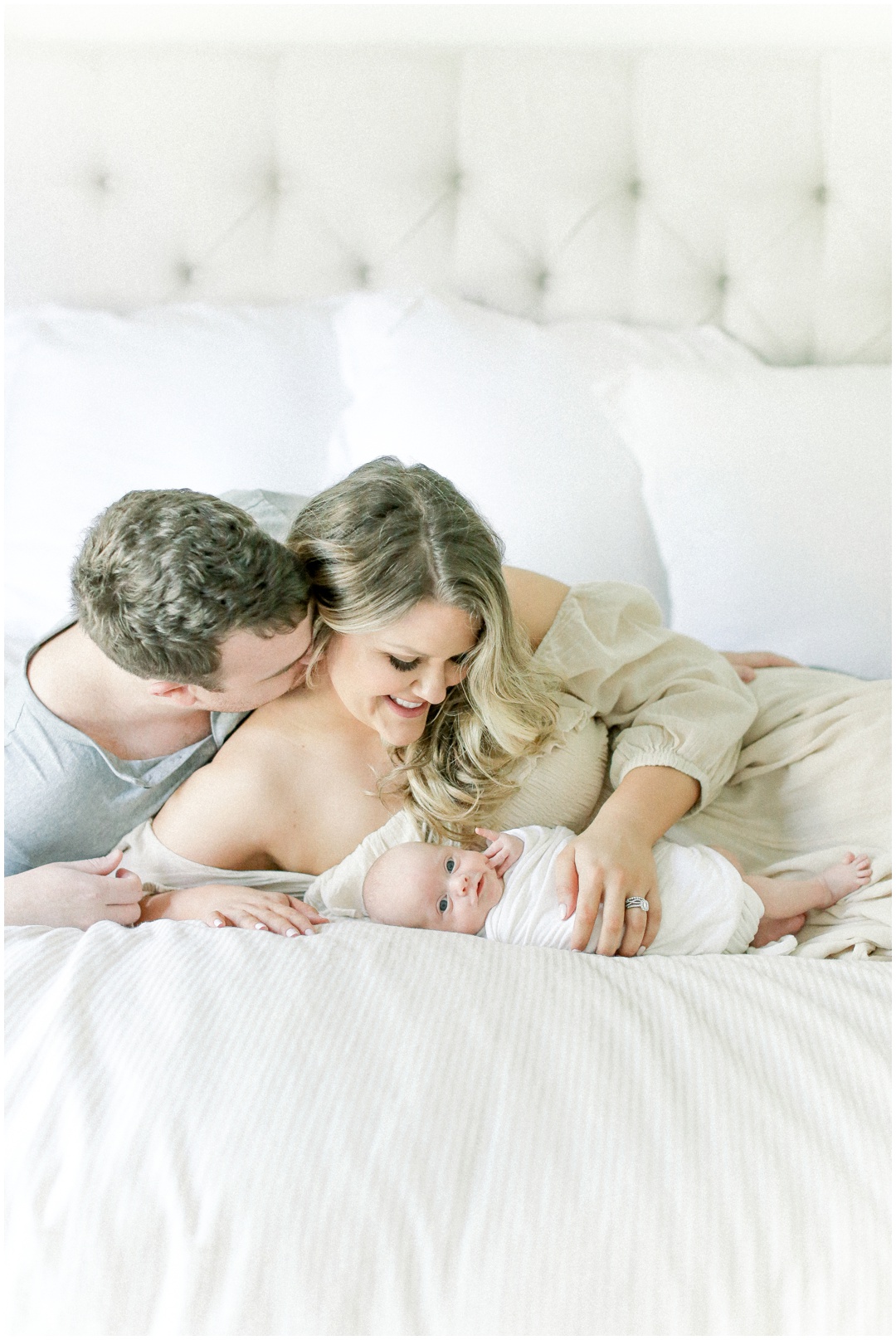 Newport_Beach_Newborn_Light_Airy_Natural_Photographer_Newport_Beach_In-Home_Photographer_Orange_County_Family_Photographer_Cori_Kleckner_Photography_Huntington_Beach_Photographer_Family_OC_Newborn_Meghan_Sullivan_Newborn_Family_Greer_Sullivan_3258.jpg